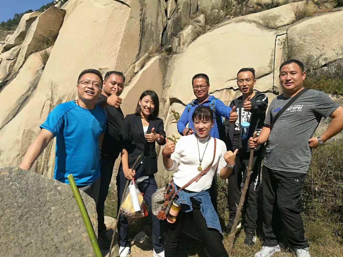 豐源機械羅茨風機廠家優秀員工多彩沂水行